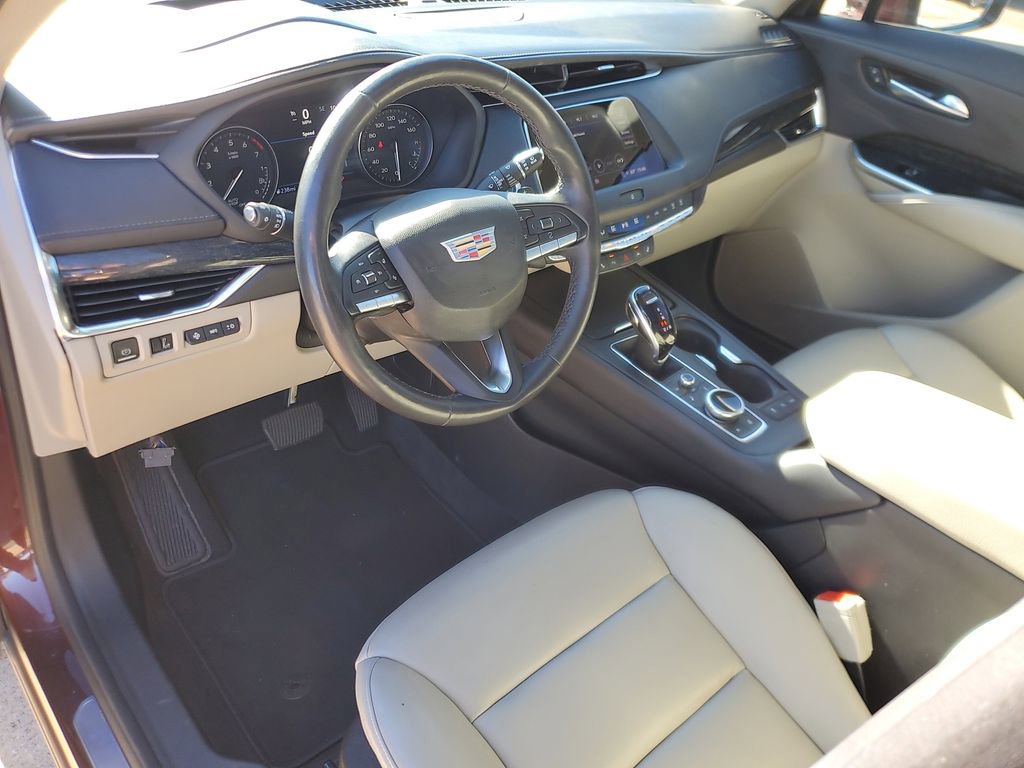 Used 2023 Cadillac XT4 Premium Luxury w/ Technology Package image 17
