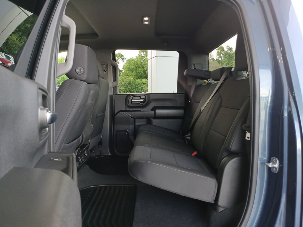 Certified 2025 Chevrolet Silverado 2500 Custom w/ Custom Value Package AWD/4WD image 26