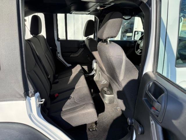 Used 2018 Jeep Wrangler Unlimited Sport w/ Connectivity Group image 6