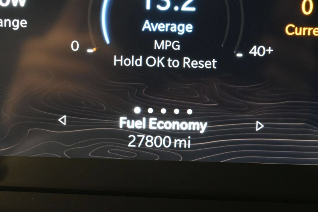Used 2023 Jeep Grand Cherokee Overland w/ Luxury Tech Group IV RWD image 13
