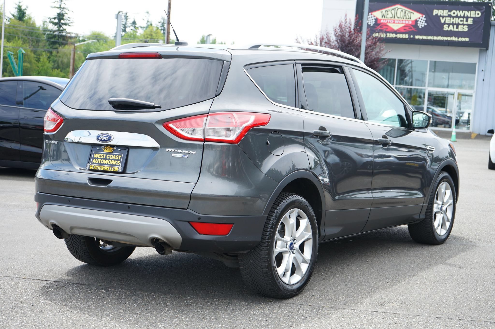 Used 2016 Ford Escape Titanium AWD/4WD image 5