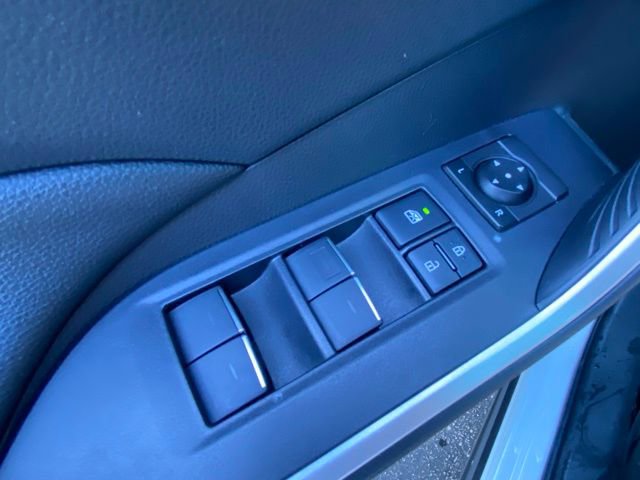 Used 2024 Toyota RAV4 SE image 19