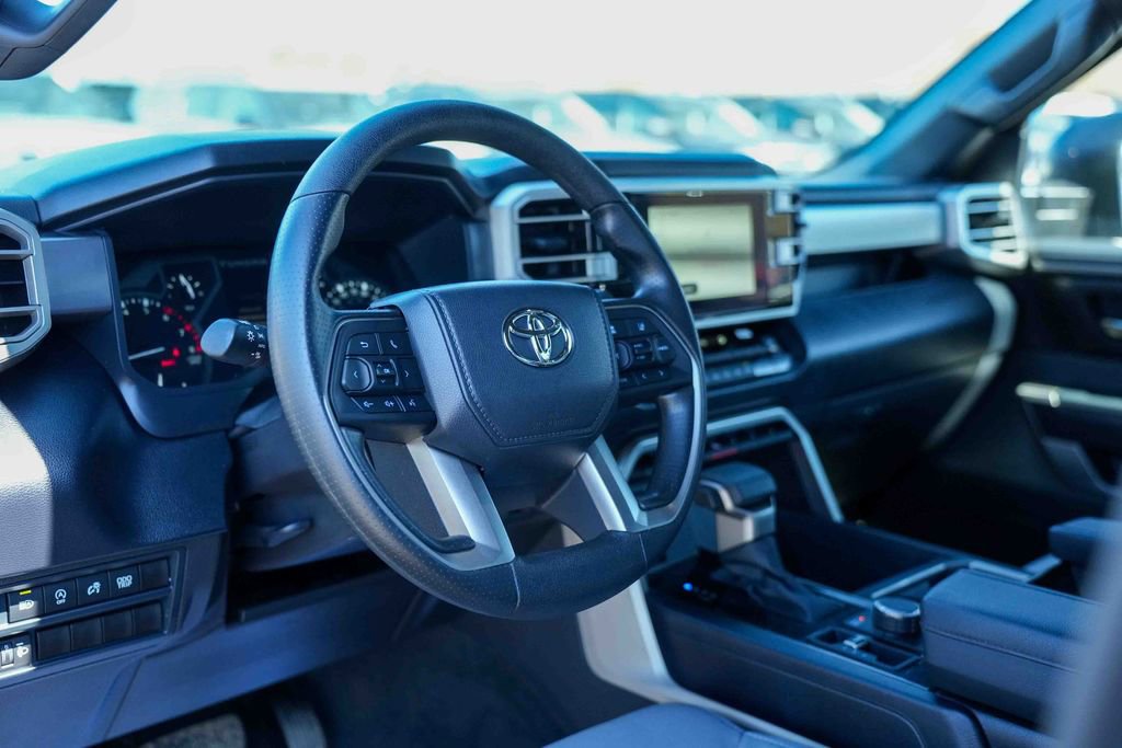 Used 2025 Toyota Tundra SR5 AWD/4WD image 22