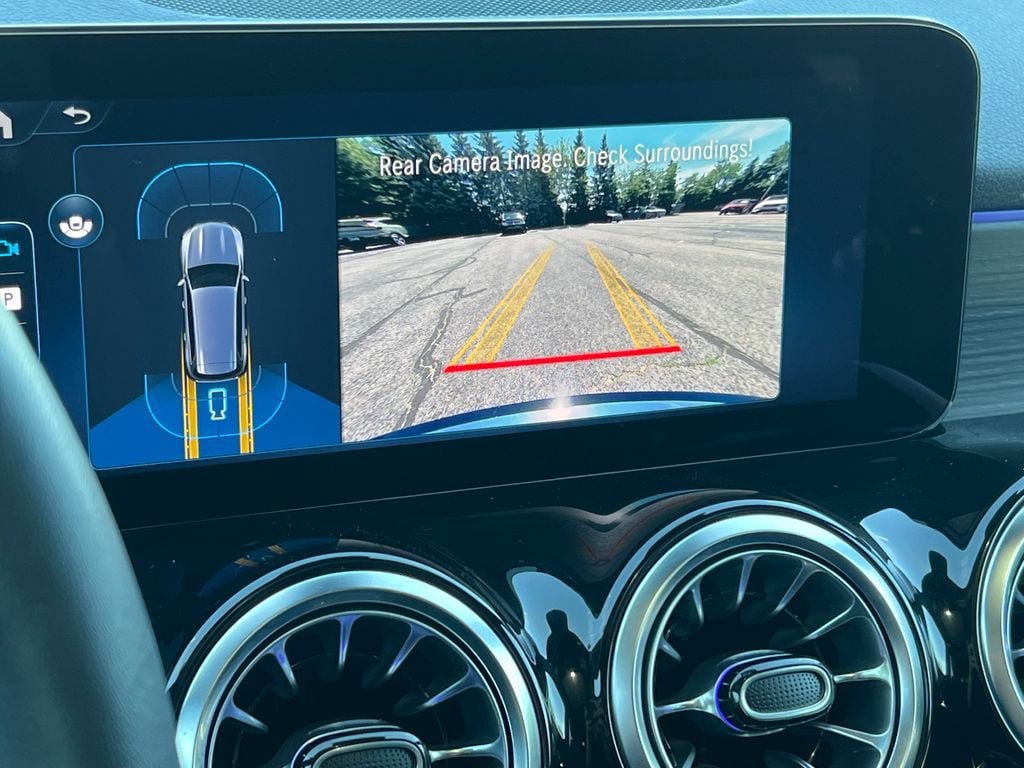 New 2026 Mercedes-Benz GLB 250 4MATIC image 26
