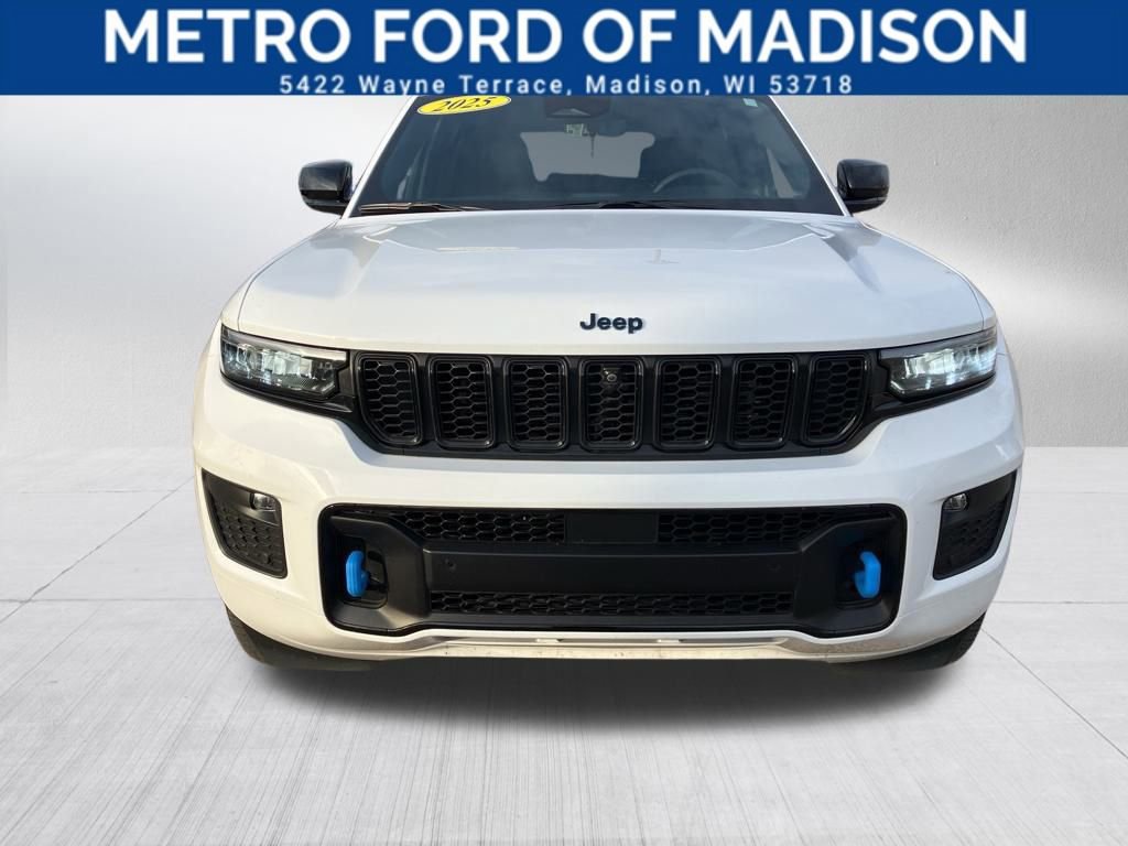 Used 2025 Jeep Grand Cherokee Limited 4xe image 3