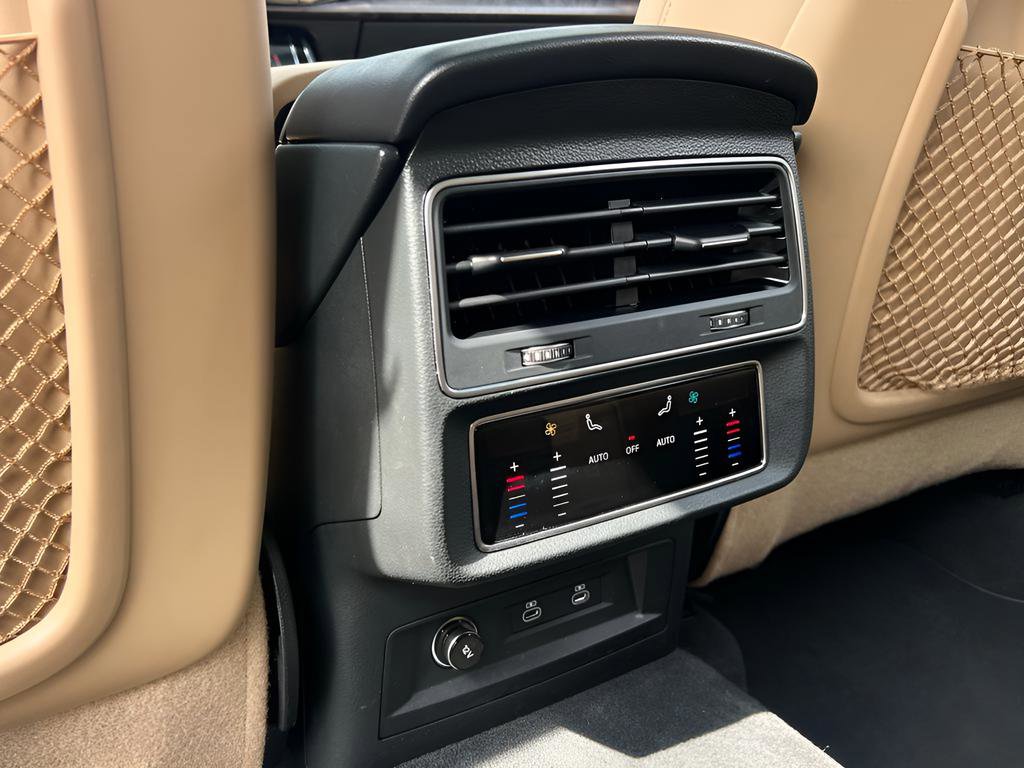 Used 2022 Audi Q8 Premium Plus image 20