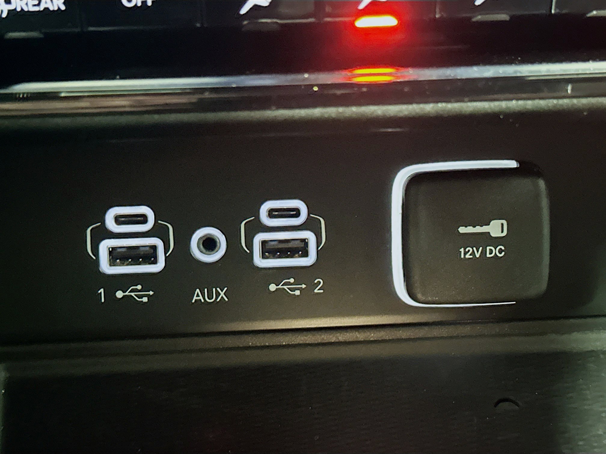 Used 2022 Jeep Grand Cherokee Overland w/ Luxury Tech Group IV image 26