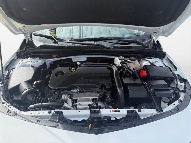 Used 2024 Chevrolet Malibu LT image 32