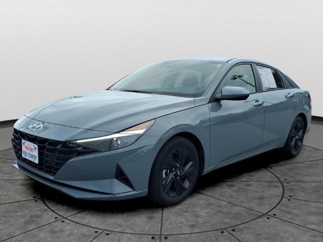 Used 2022 Hyundai Elantra SEL w/ Cargo Package