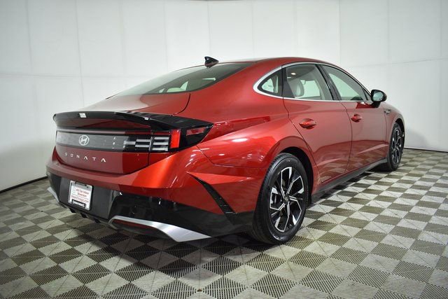 Used 2025 Hyundai Sonata SEL image 4
