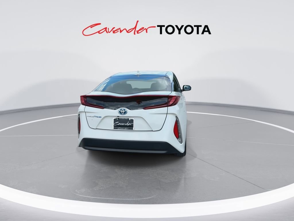 Certified 2018 Toyota Prius Prime Premium FWD image 7