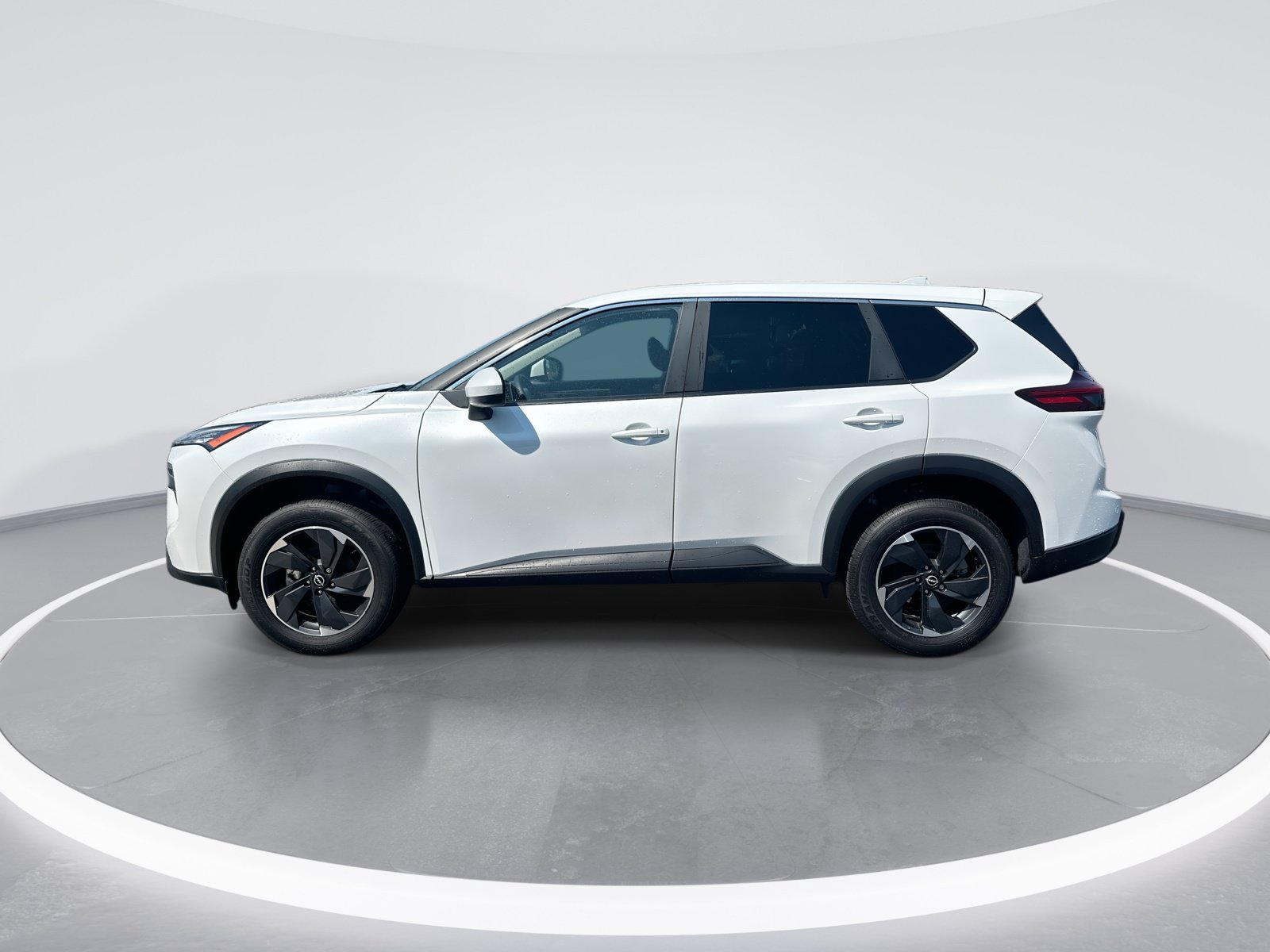 Used 2026 Nissan Rogue SV AWD/4WD image 6