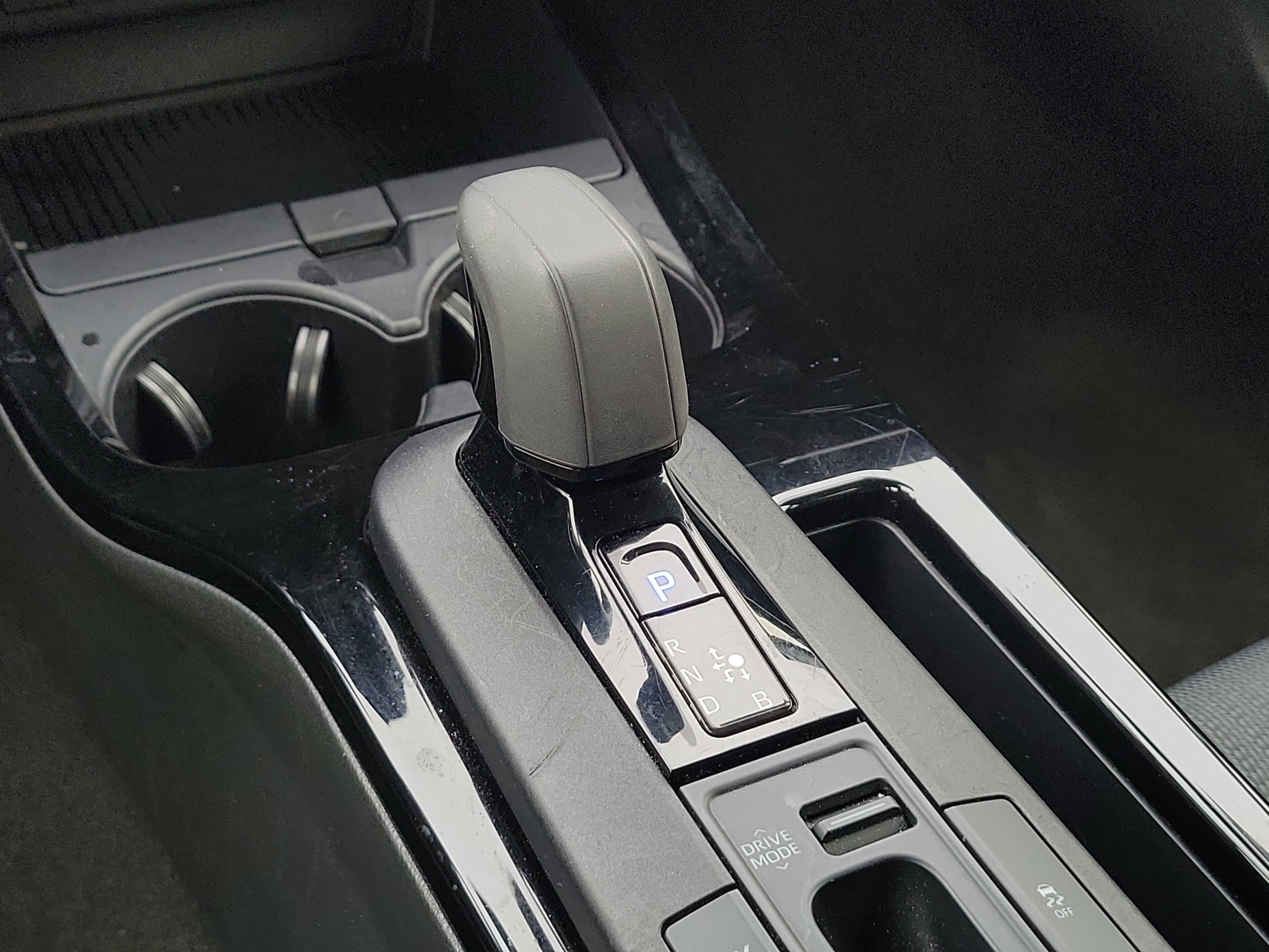 Used 2024 Toyota Prius LE image 29