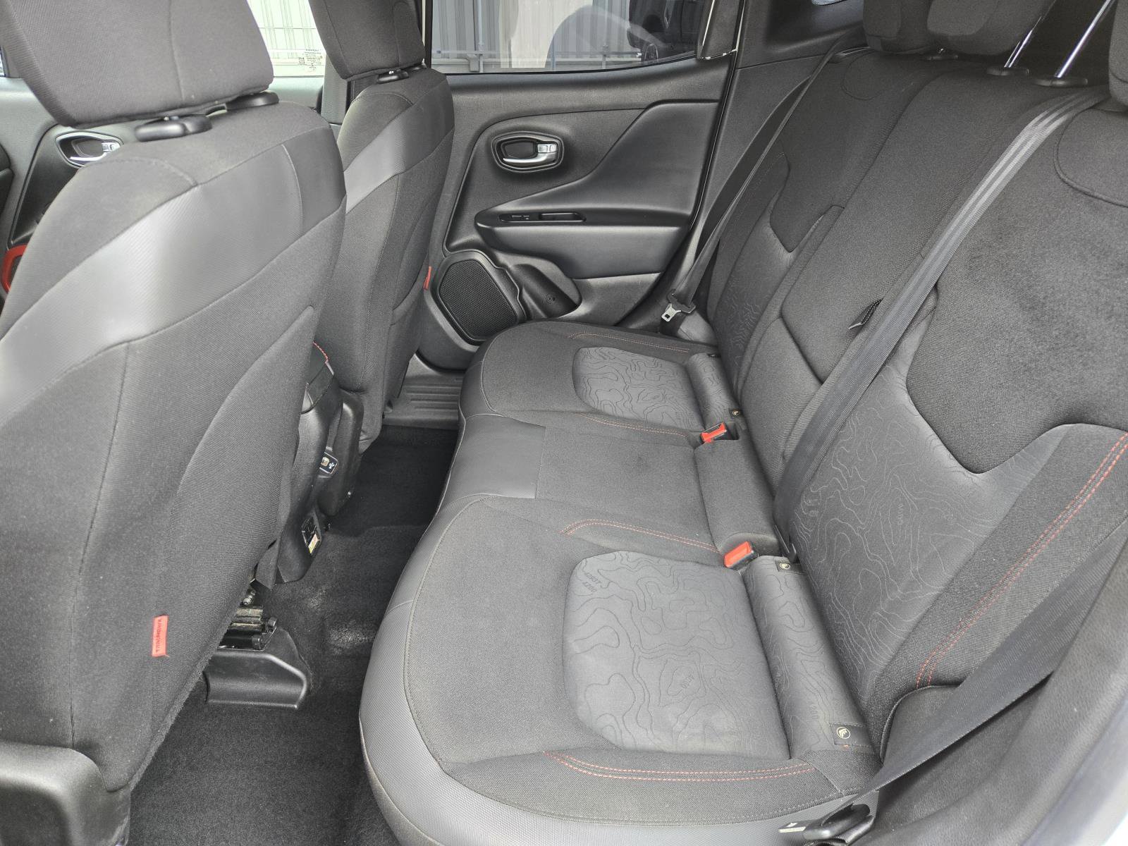 Certified 2019 Jeep Renegade Trailhawk image 27