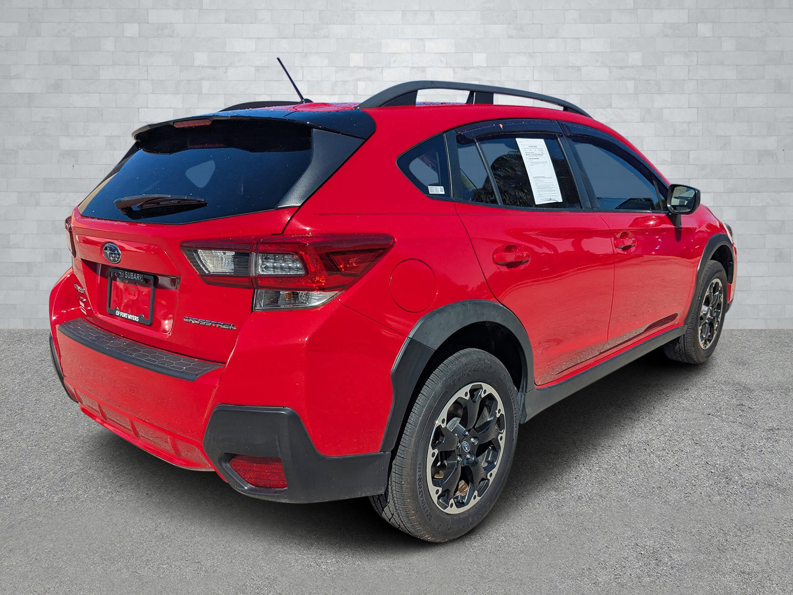 Used 2021 Subaru Crosstrek 2.0i image 5