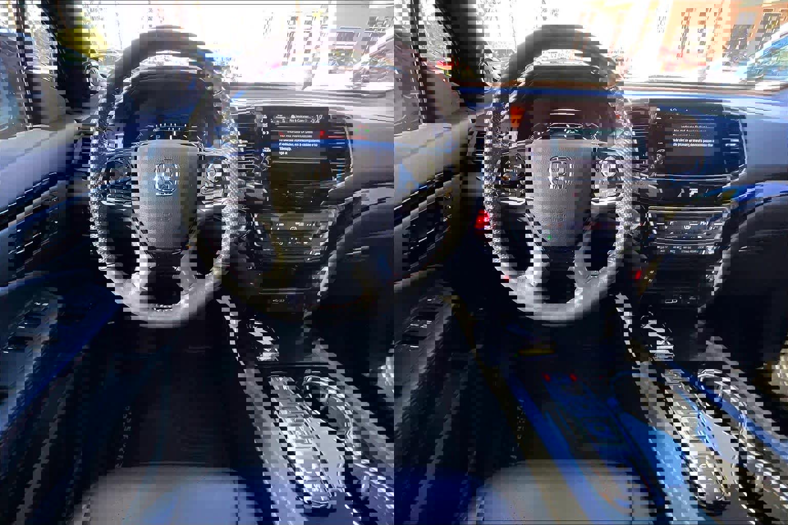 Used 2024 Honda Passport Black Edition image 5