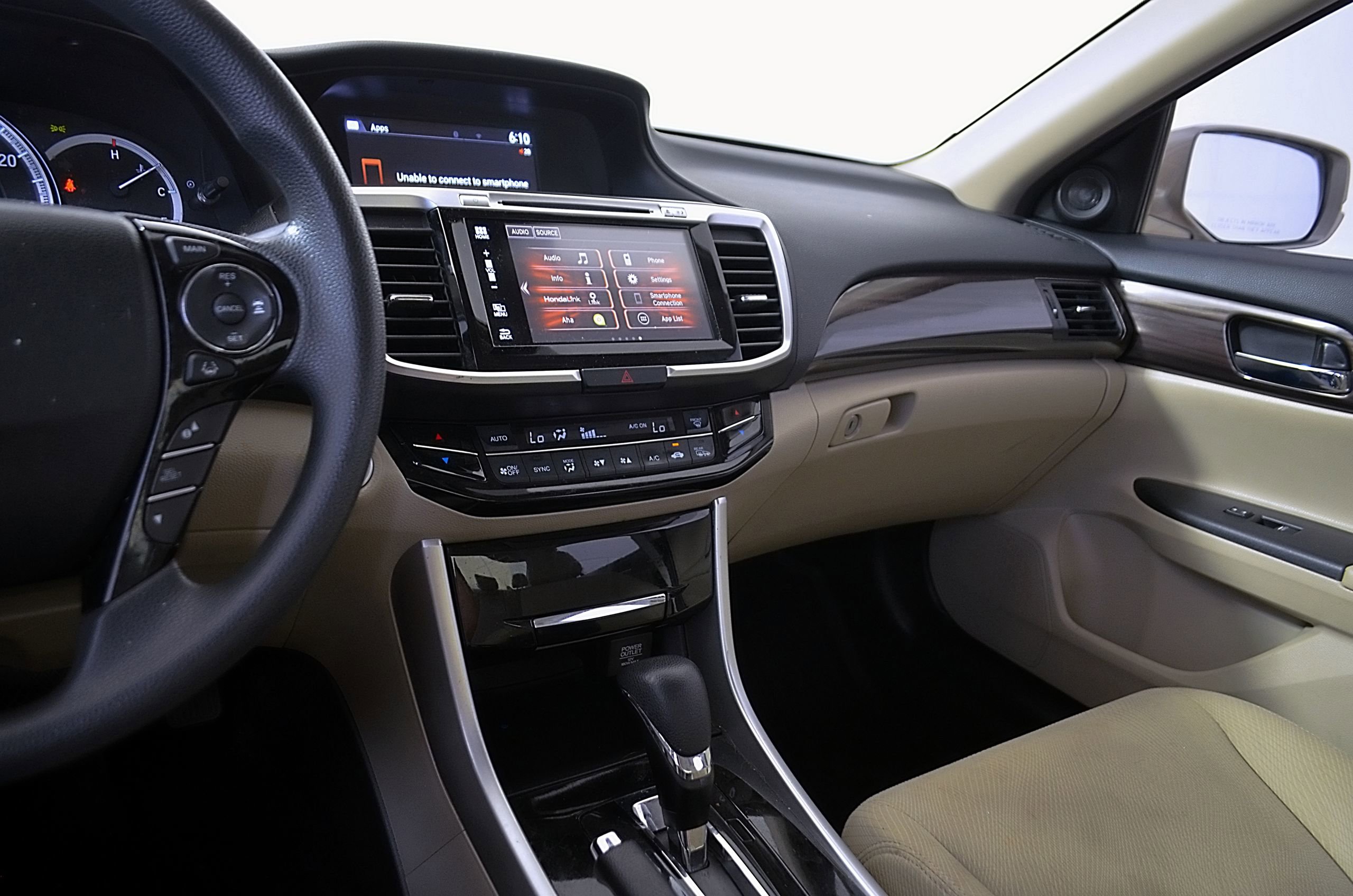 Used 2017 Honda Accord EX image 30