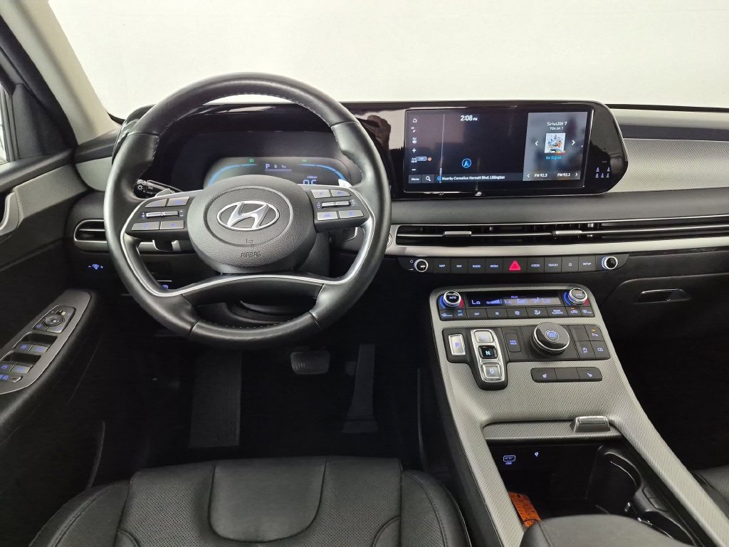 Used 2024 Hyundai Palisade SEL FWD image 31