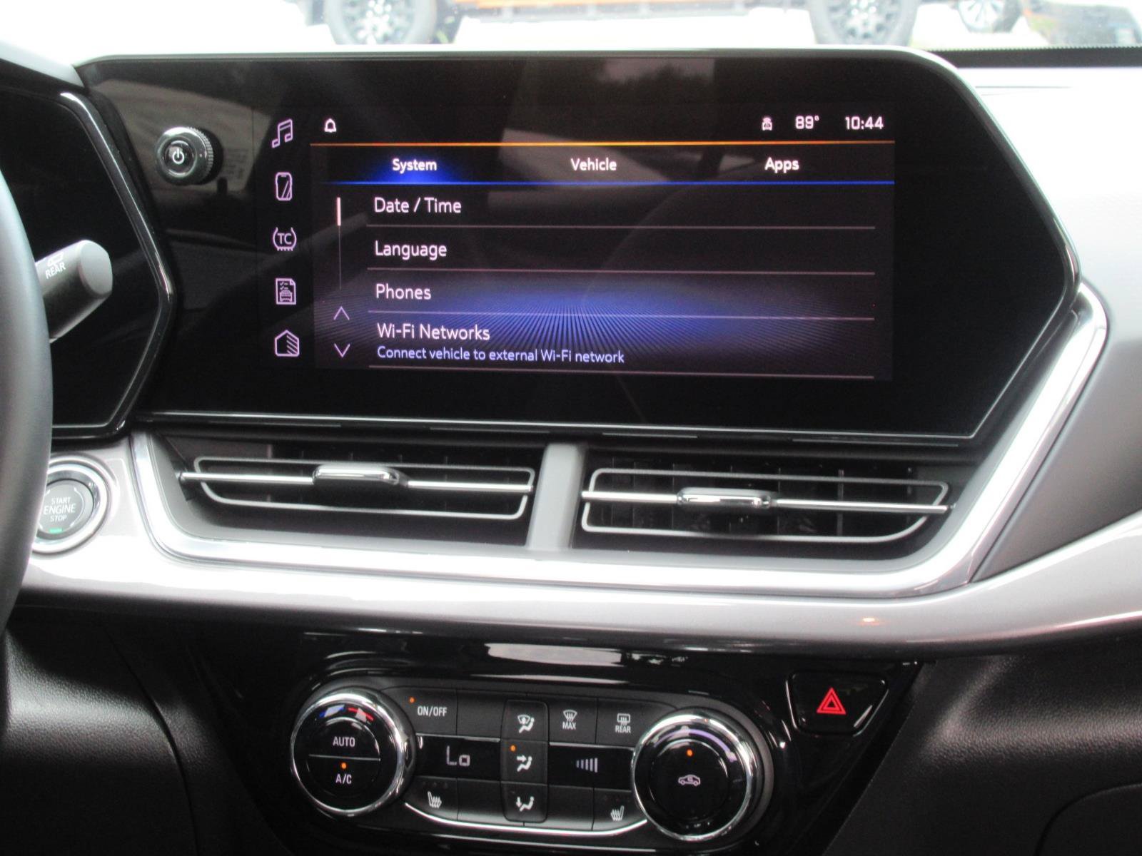 Used 2025 Chevrolet Trax ACTIV w/ Driver Confidence Package FWD image 16
