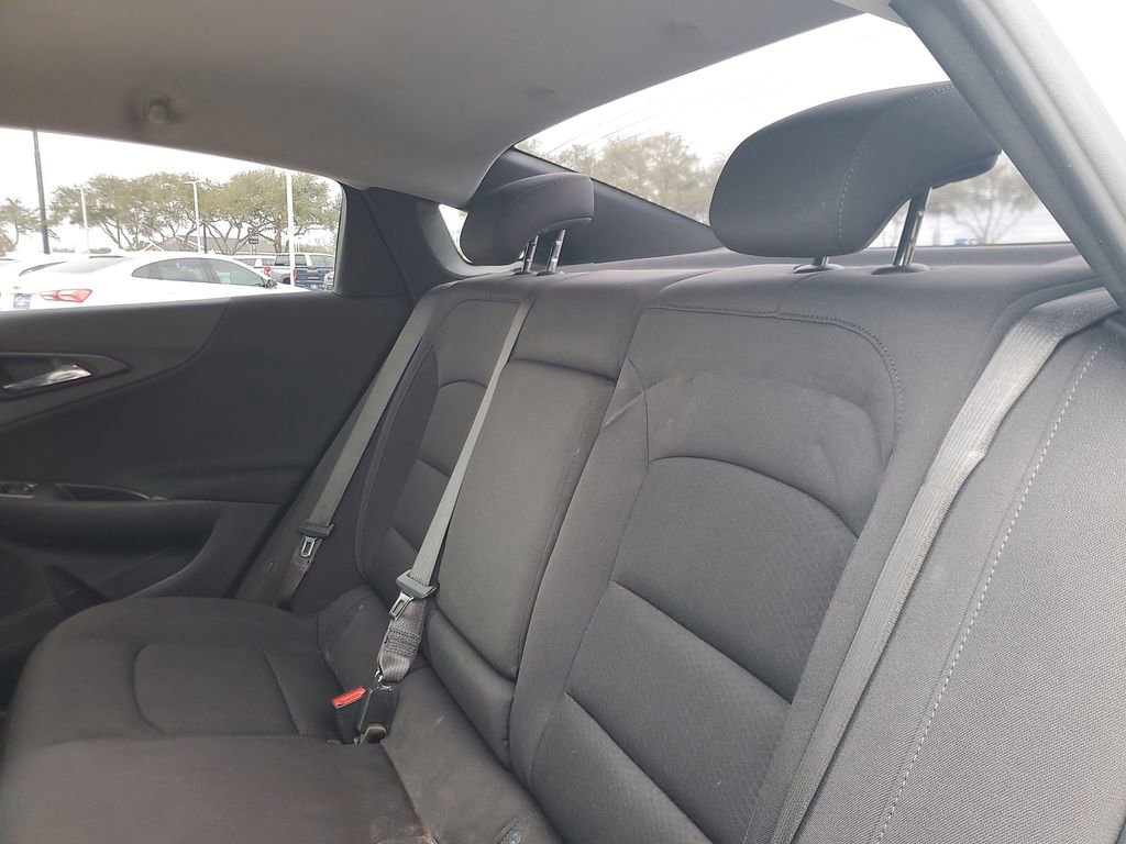 Used 2022 Chevrolet Malibu LT image 9