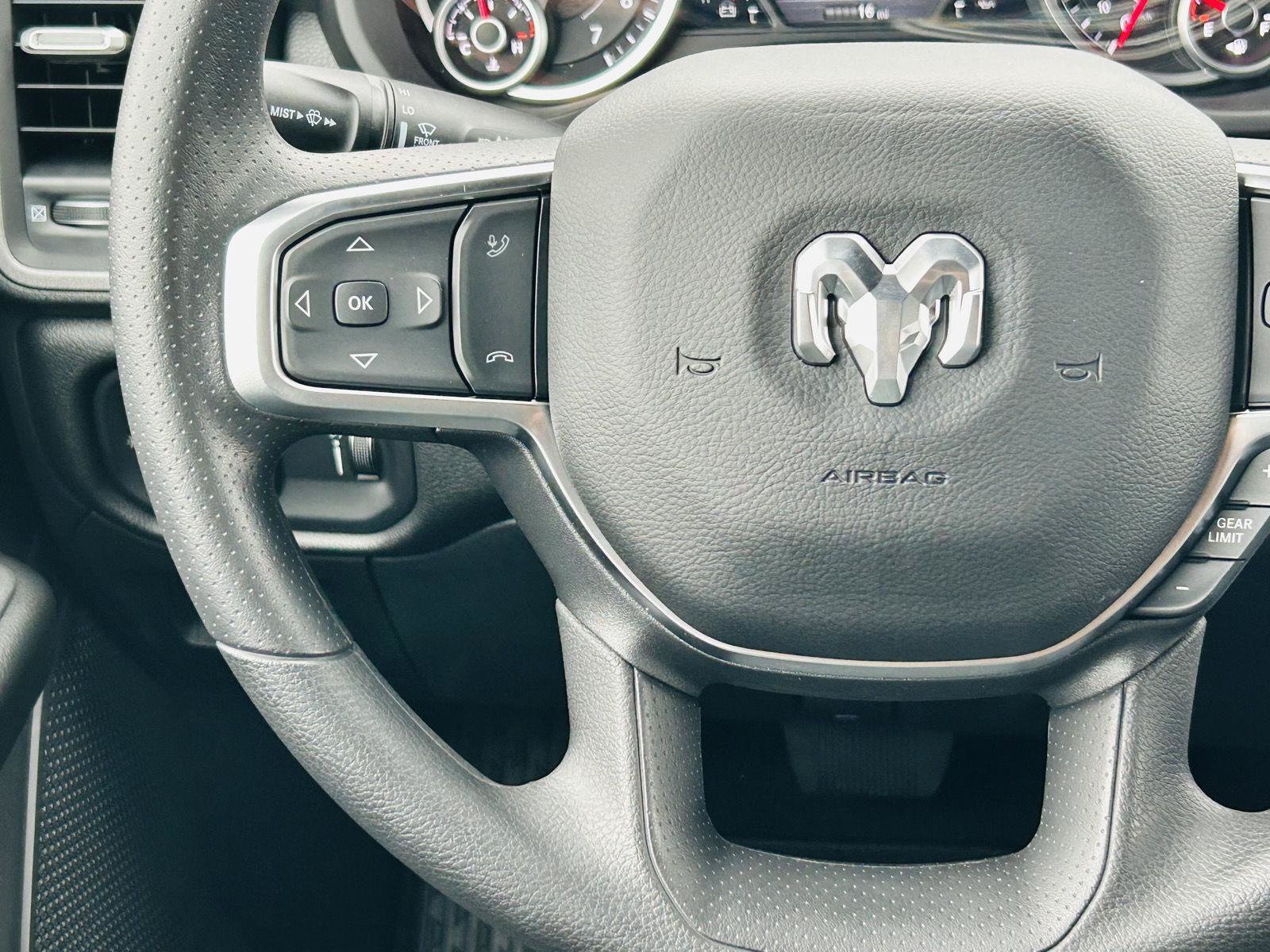 New 2027 RAM 1500 Express AWD/4WD image 16
