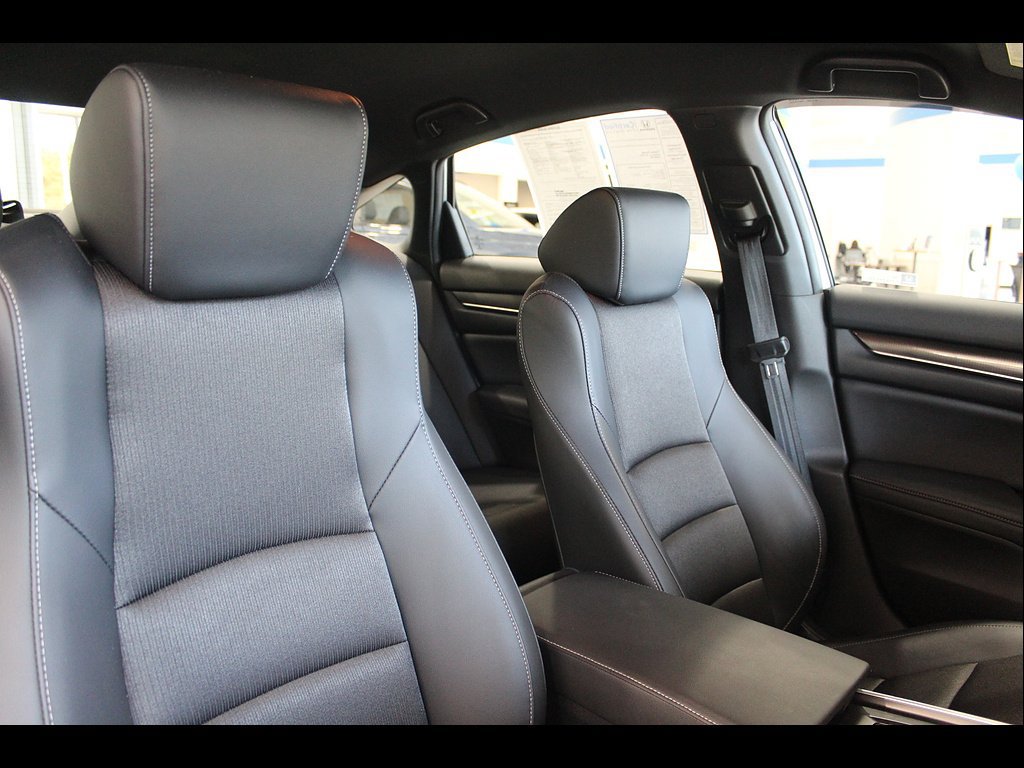 Certified 2022 Honda Accord Sport image 24