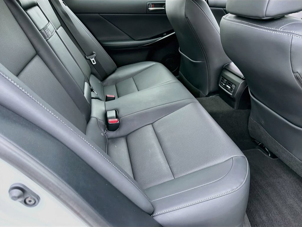 Used 2024 Lexus IS 300 w/ Comfort Package RWD image 32