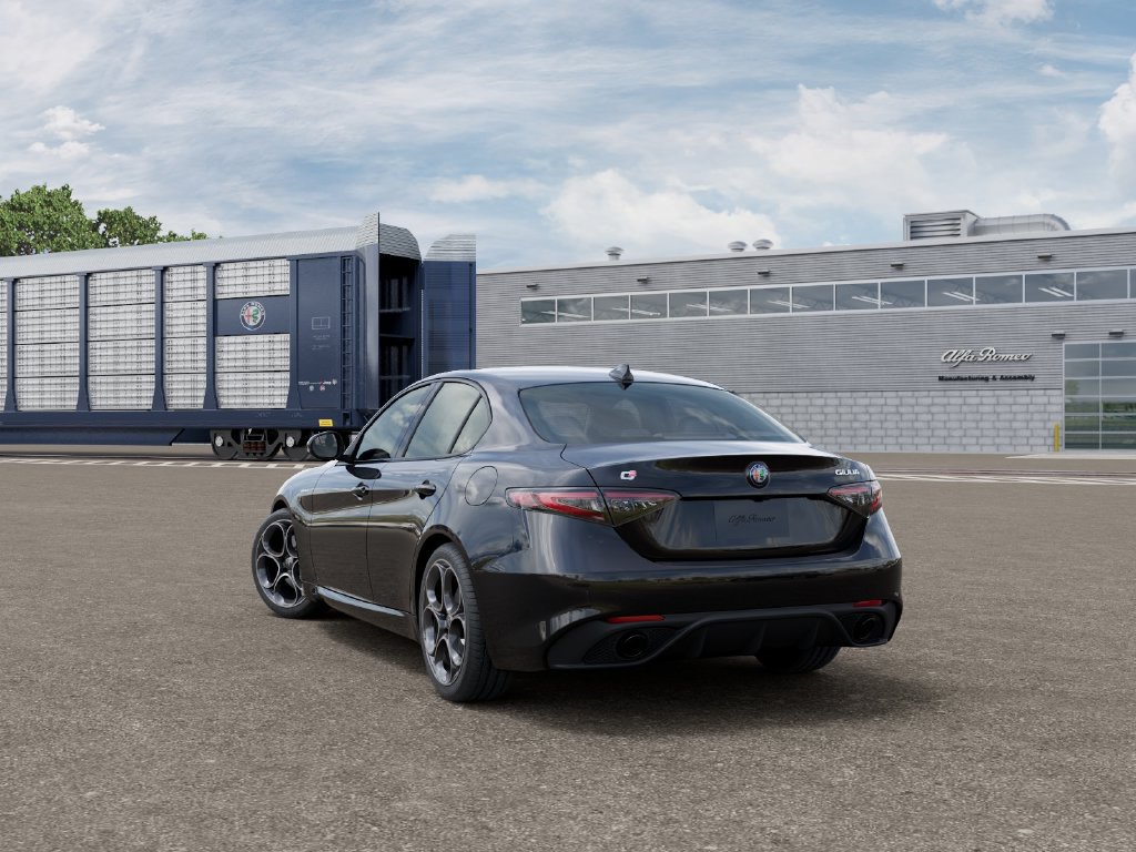 New 2026 Alfa Romeo Giulia RWD image 3