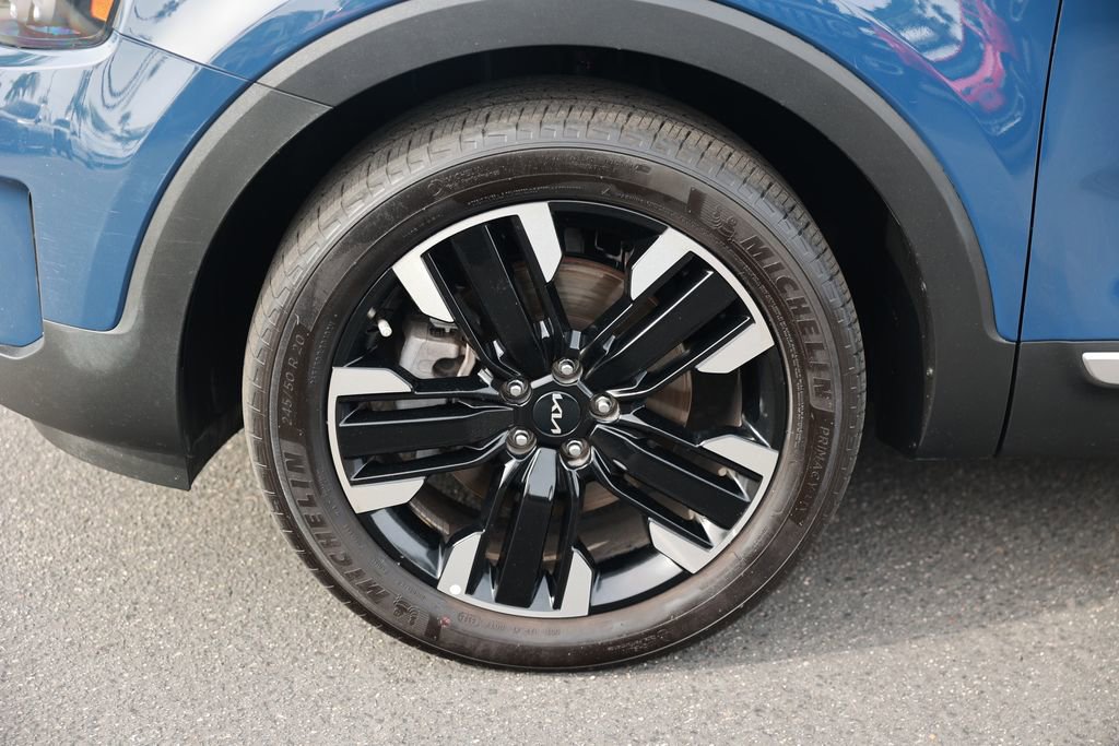 Used 2024 Kia Telluride SX image 11
