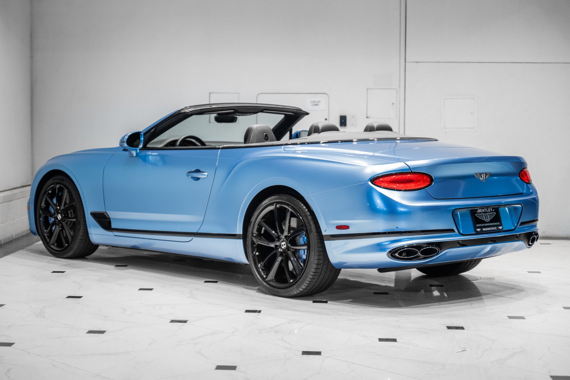 Certified 2022 Bentley Continental GT V8 AWD/4WD image 3