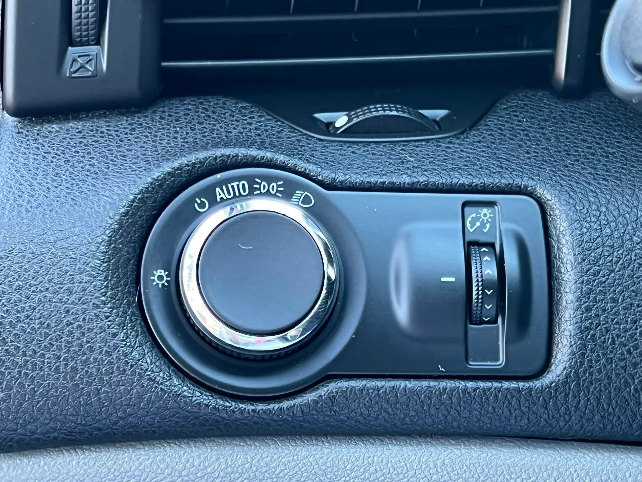 Used 2014 Chevrolet Malibu LS w/ Protection Package FWD image 28