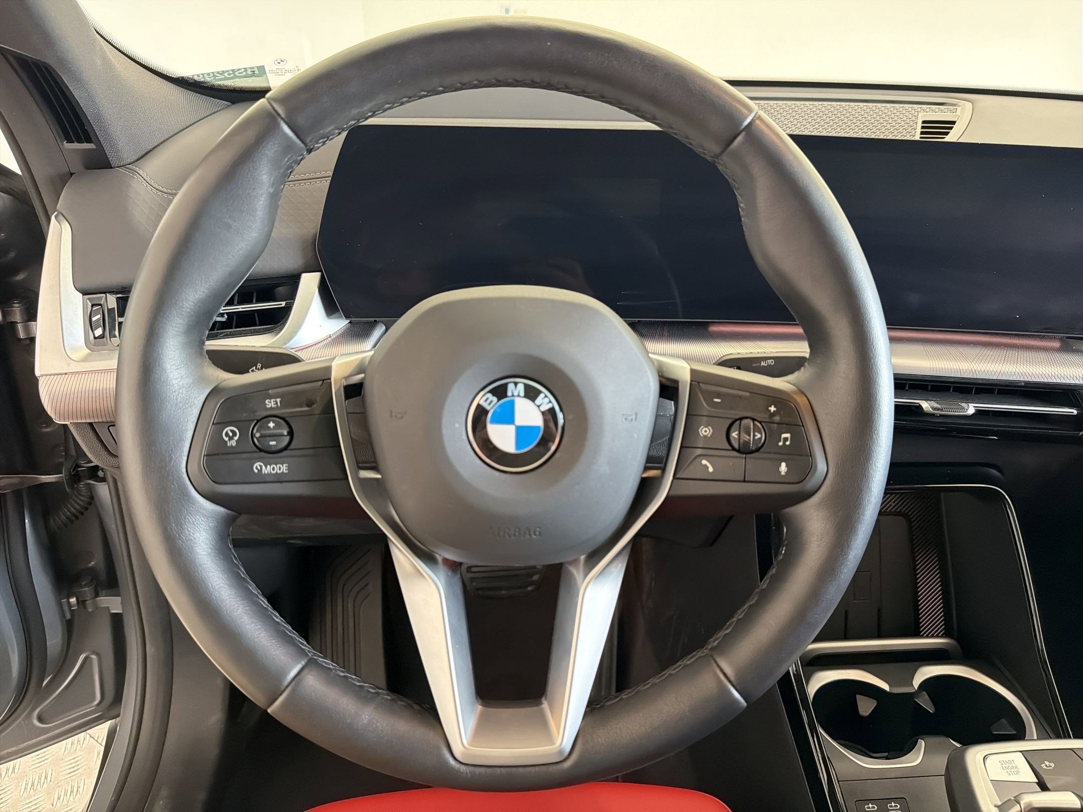 Used 2025 BMW X2 xDrive28i w/ Premium Package image 18