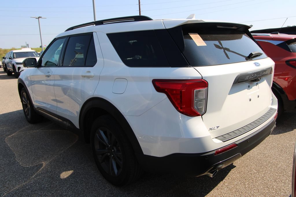 Used 2024 Ford Explorer XLT w/ Equipment Group 202A AWD/4WD image 6