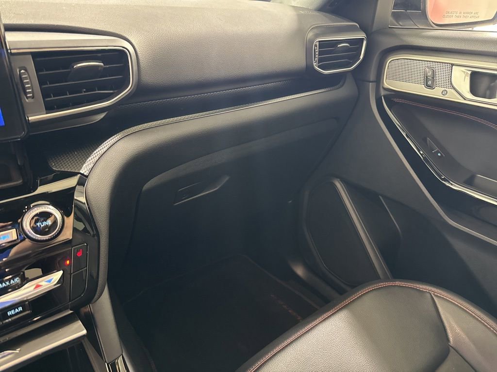 Used 2023 Ford Explorer ST-Line image 34