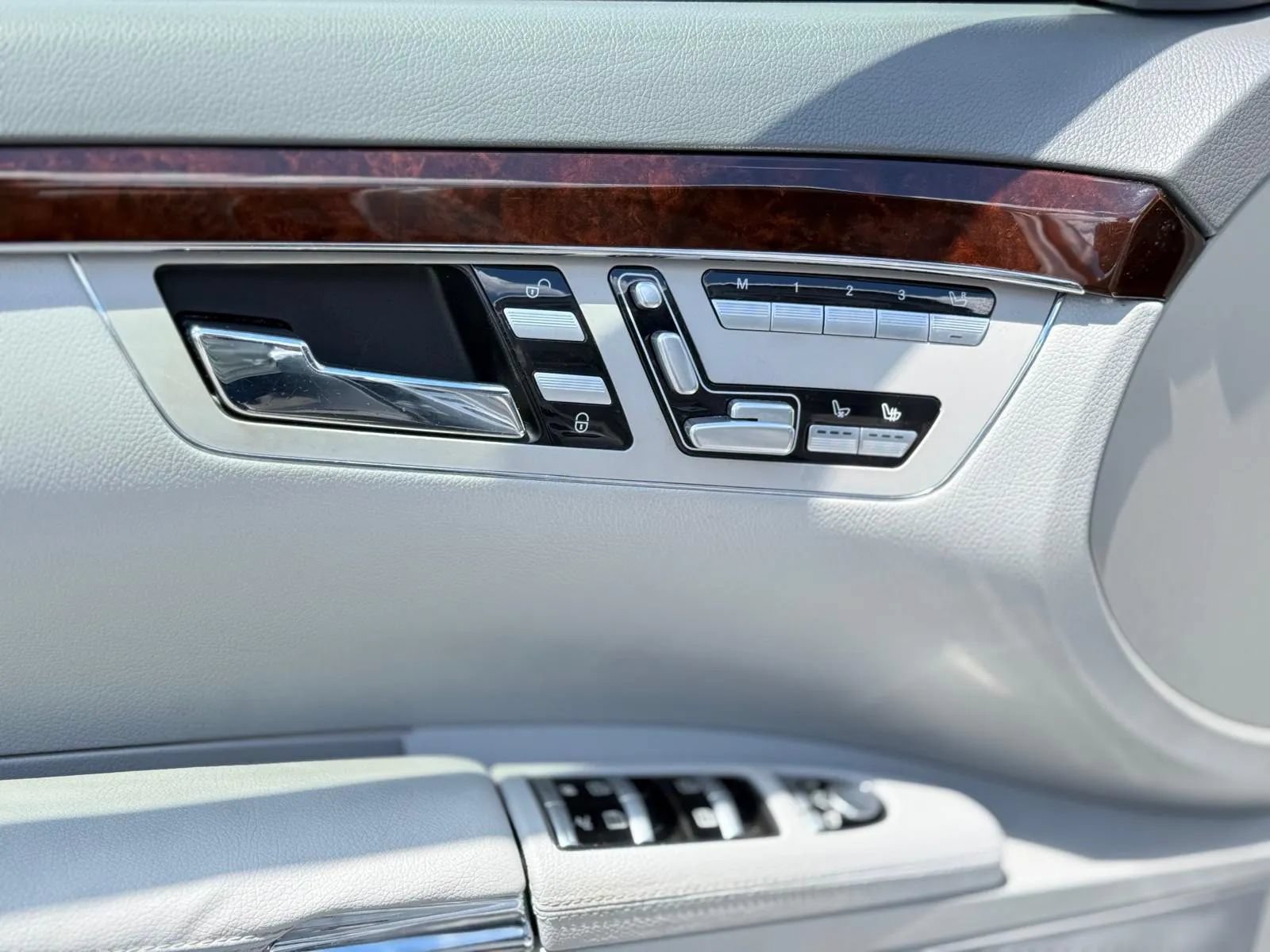 Used 2013 Mercedes-Benz S 550 4MATIC image 11