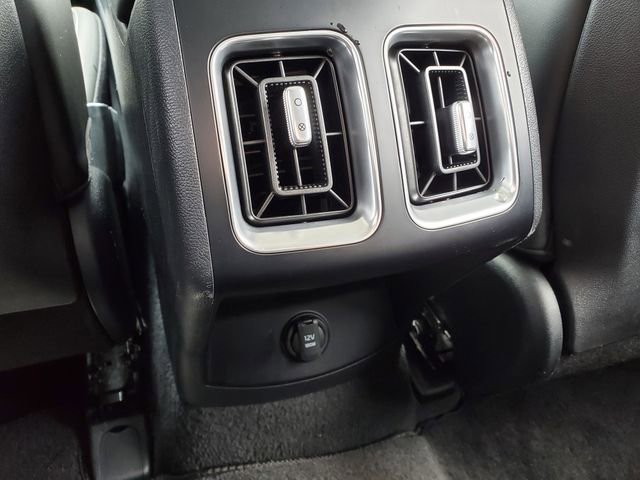 Used 2024 Kia Sorento S image 29