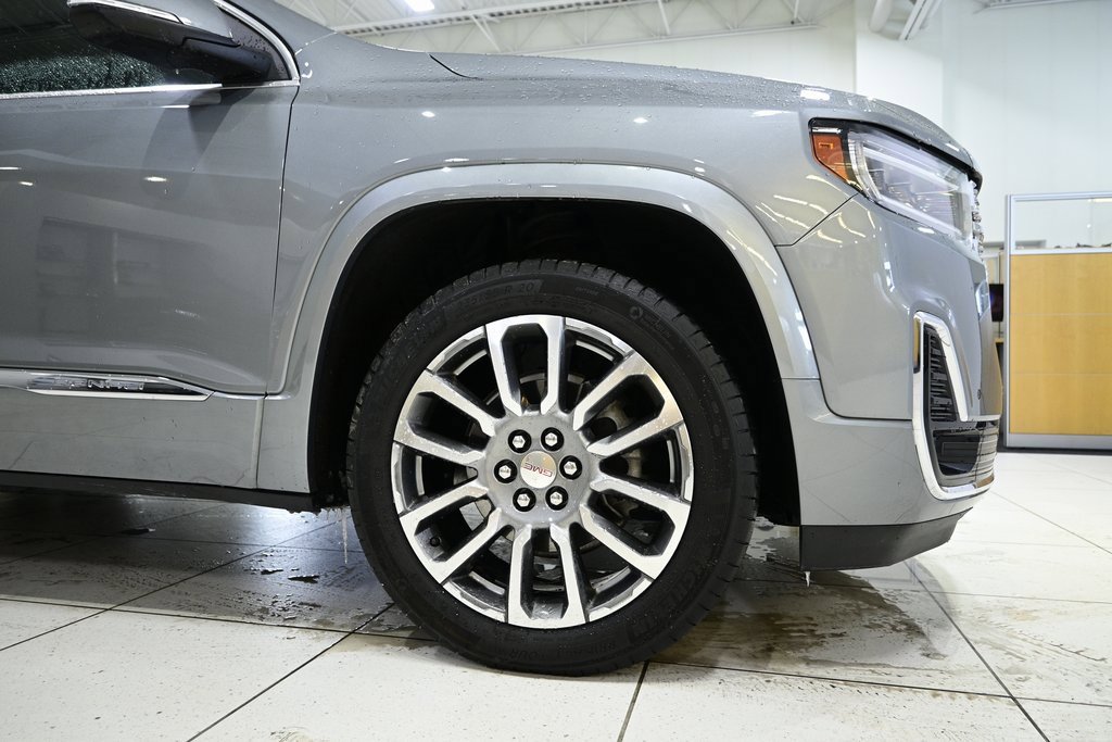 Used 2023 GMC Acadia Denali w/ LPO, Floor Liner Package image 9