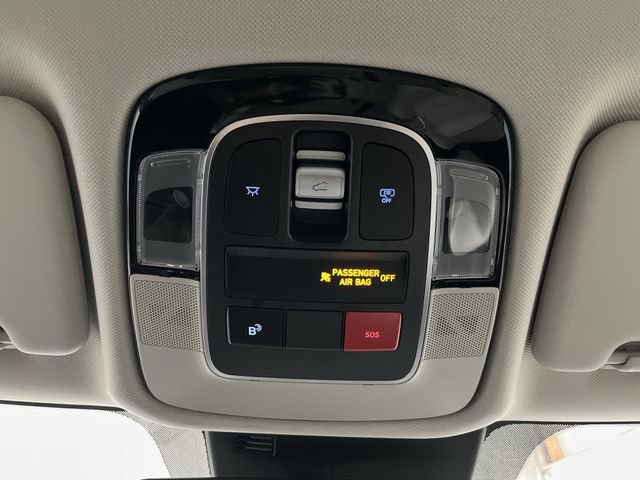 Used 2025 Hyundai Tucson Limited image 29