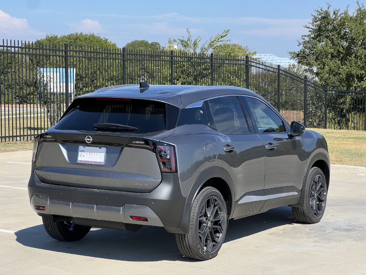 New 2027 Nissan Kicks SR AWD/4WD image 4