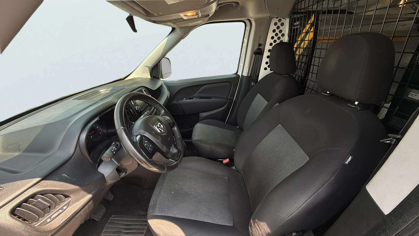 Used 2021 RAM ProMaster City Tradesman SLT FWD image 15