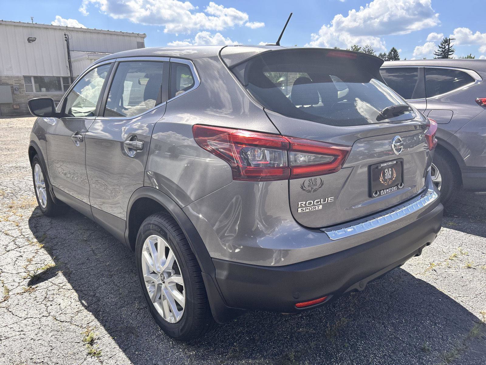 Used 2021 Nissan Rogue Sport S image 5