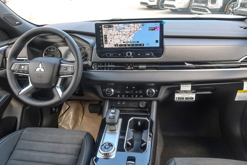 New 2026 Mitsubishi Outlander LE AWD/4WD image 19