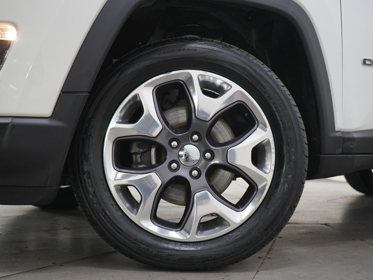 Used 2020 Jeep Compass Limited AWD/4WD image 28