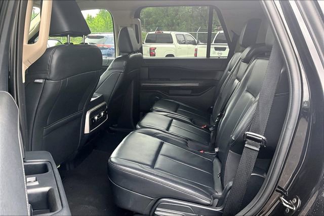Used 2024 Ford Expedition XLT image 8