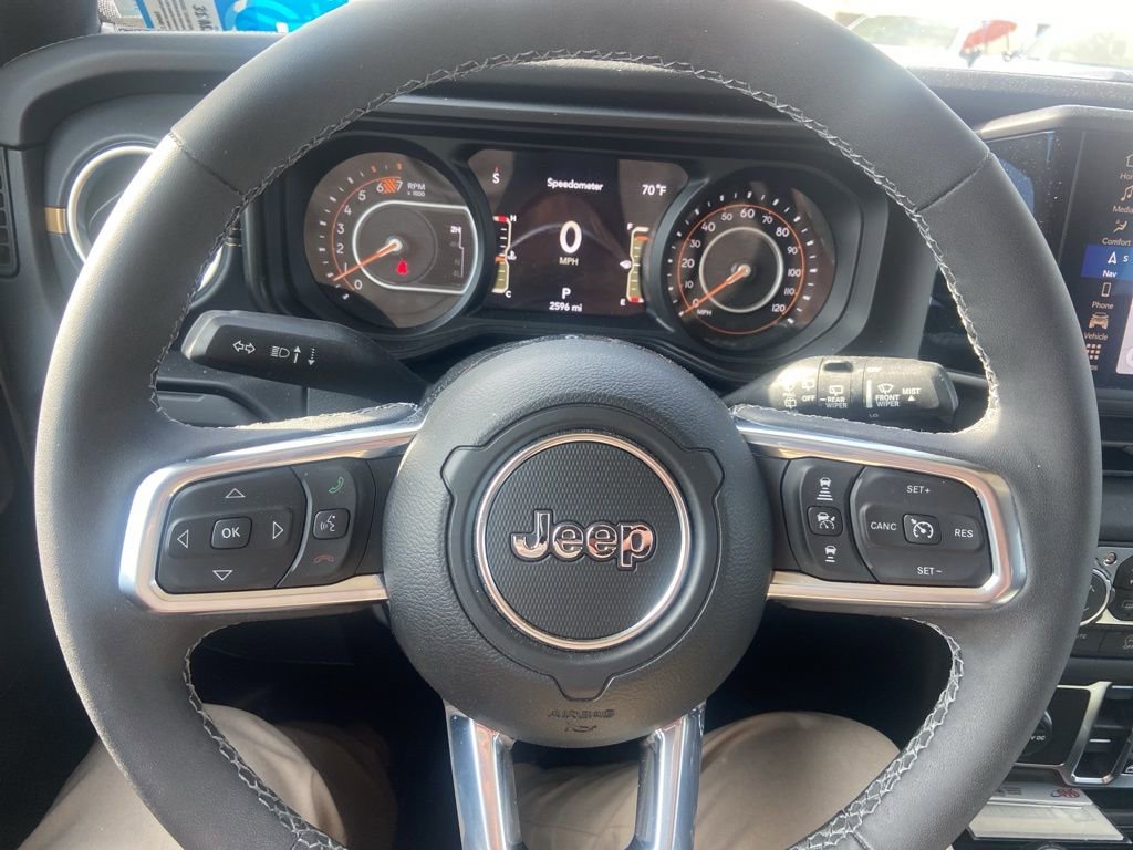 Used 2026 Jeep Wrangler Sahara image 38