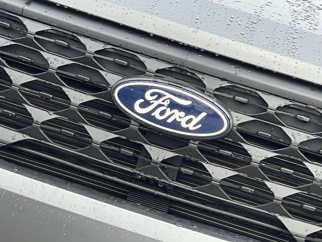 New 2026 Ford Maverick XL image 3