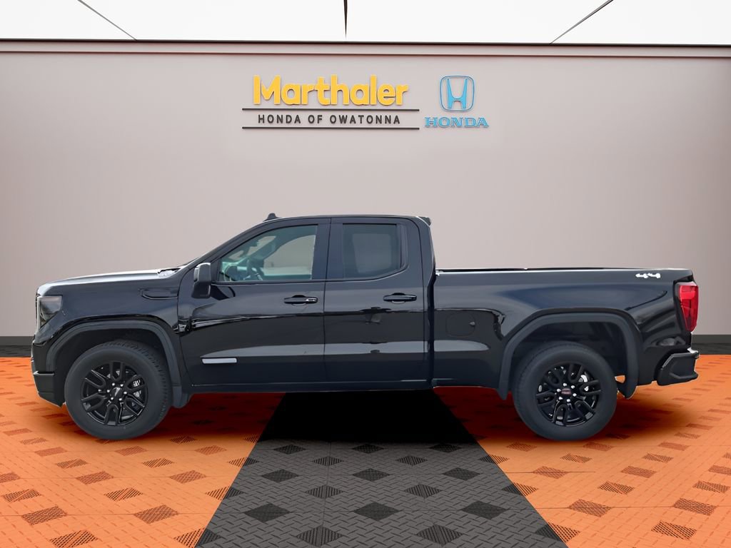 Used 2023 GMC Sierra 1500 Elevation image 2