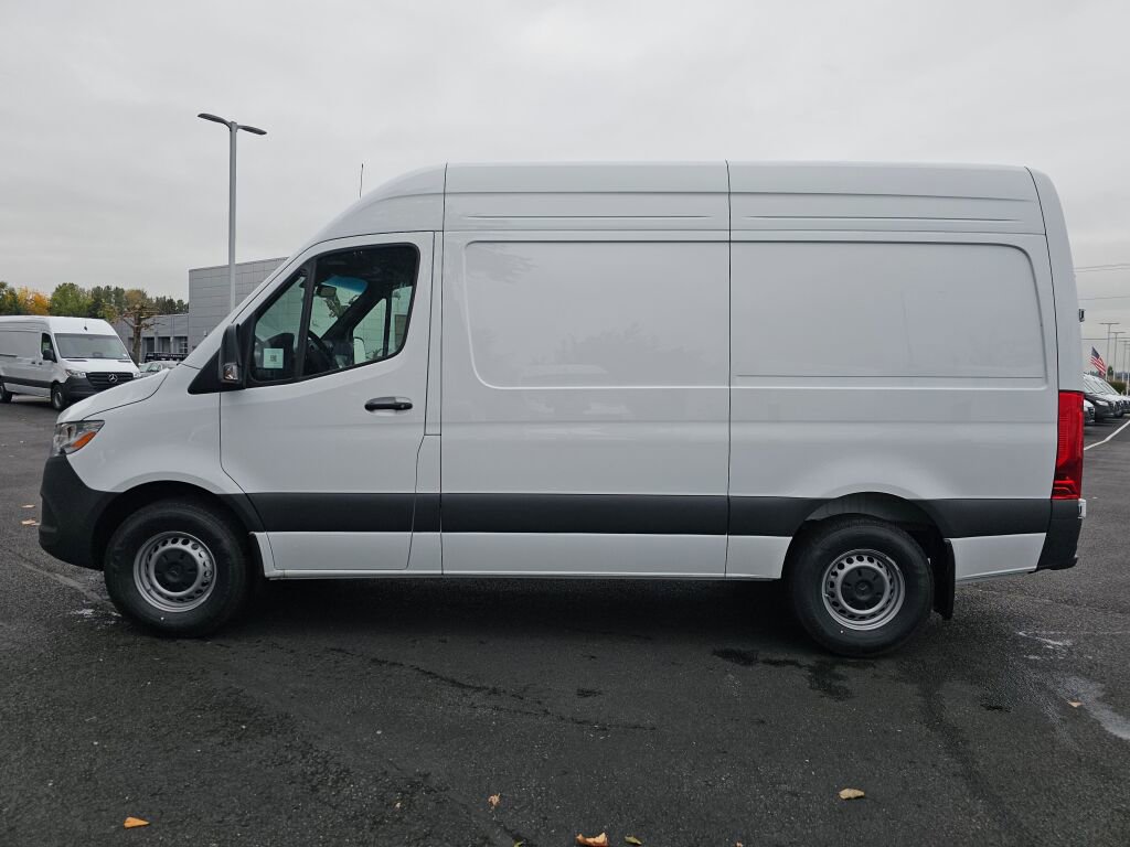 New 2025 Mercedes-Benz Sprinter 2500 image 3