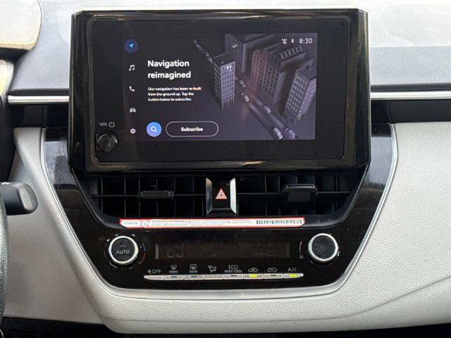 Used 2025 Toyota Corolla LE FWD image 12