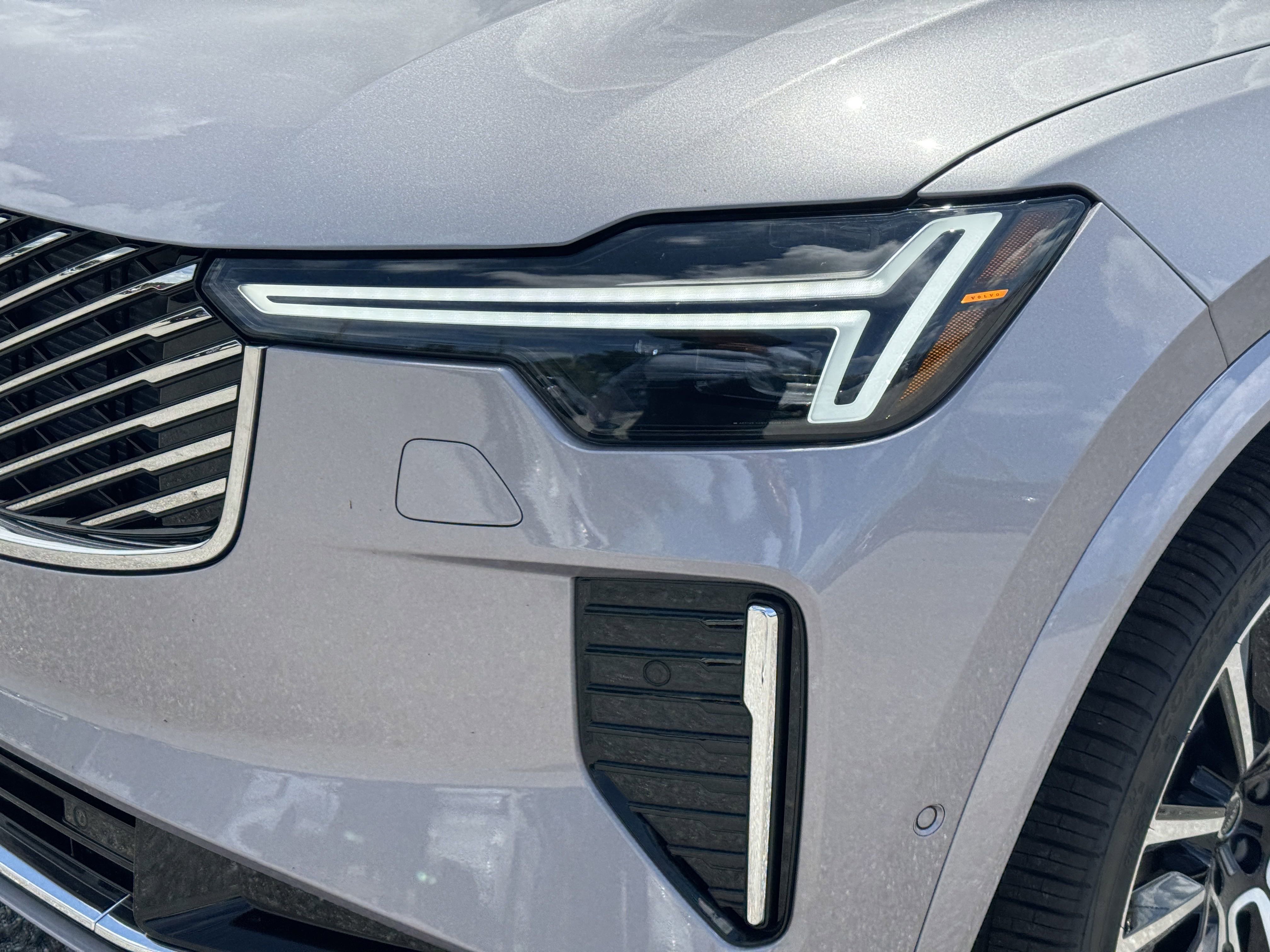 New 2026 Volvo XC90 B6 Plus image 8